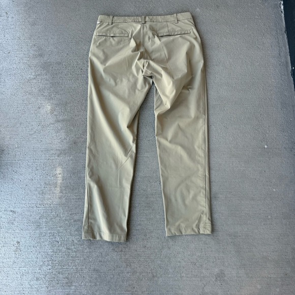 Lululemon Pants men's 34 khaki ABC Pant Classic Polyester Golf Golfer Warpstreme - Picture 5 of 5
